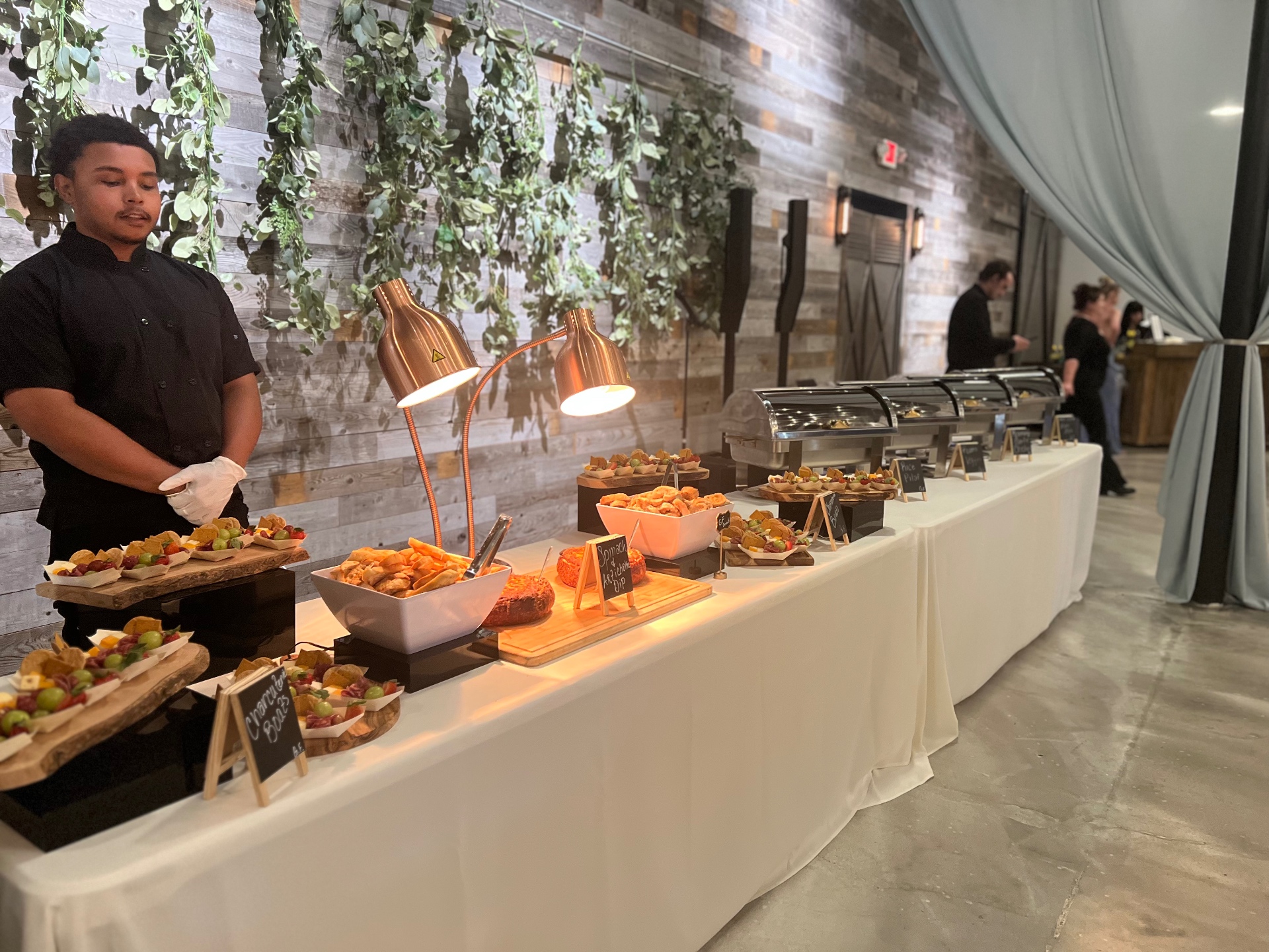 Elegant wedding buffet line